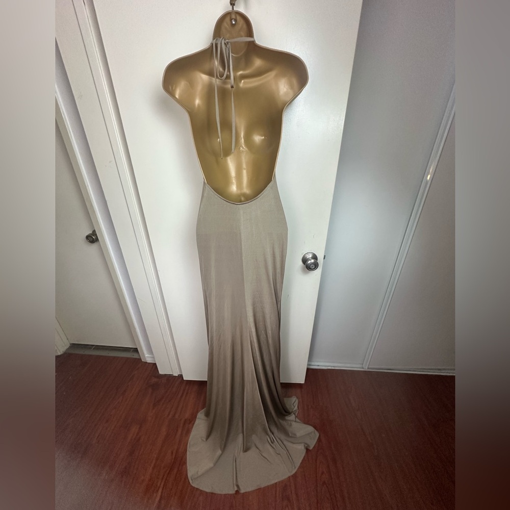 ABYSS BY ABBY Goldish/Champagne Built In Under Layer HiSlit Halter Neck Dress XS - Picture 4 of 16